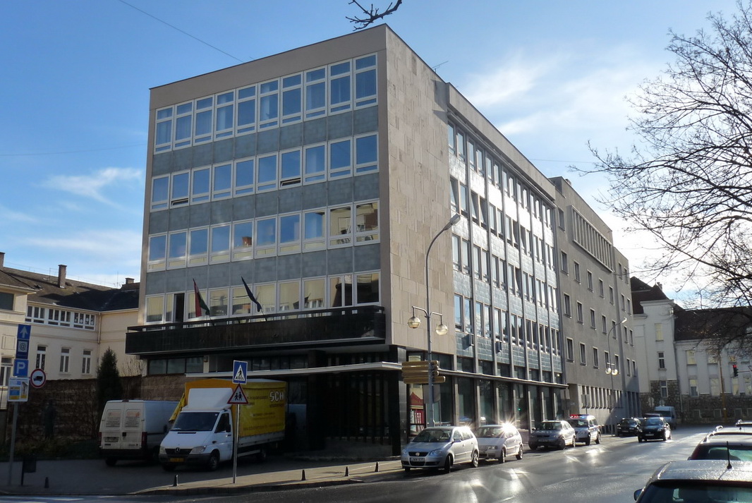 ...és ma. A "forma" lényegében nem, csak a "tartalom" változott az elmúlt kb. 50 évben. (fotó: HG)