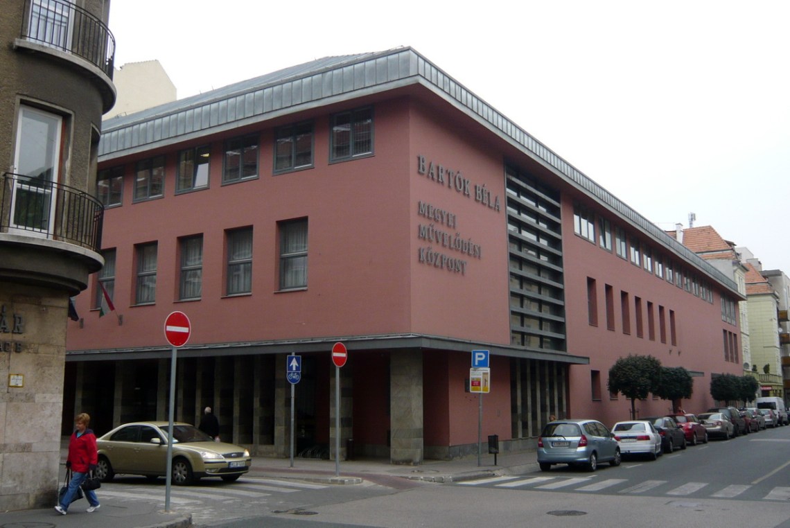 A 2003-ban befejeződött újabb teljes átépítés után. Építész: Czigány Tamás. (fotó: HG)